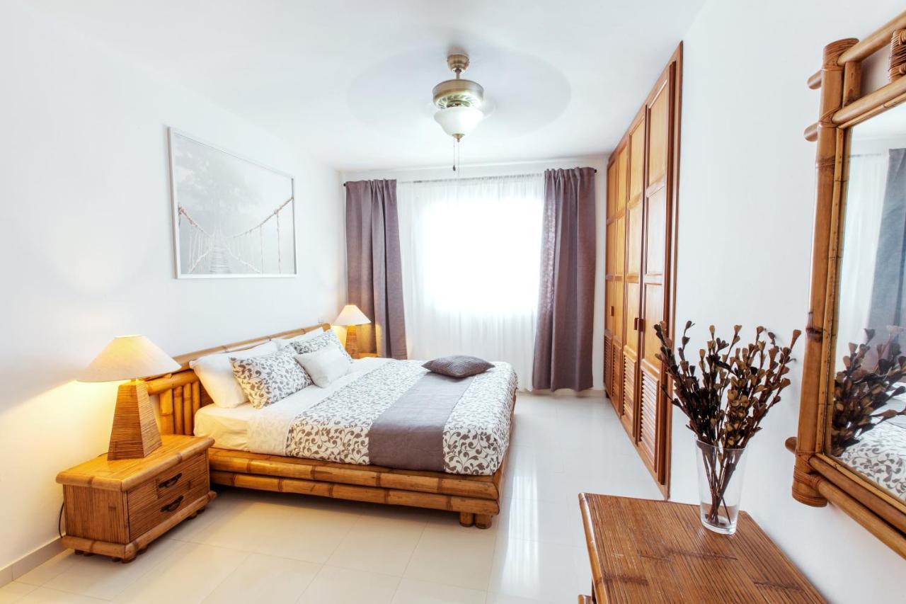 פונטה קאנה Aventura Village Los Corales Beach And Spa מראה חיצוני תמונה