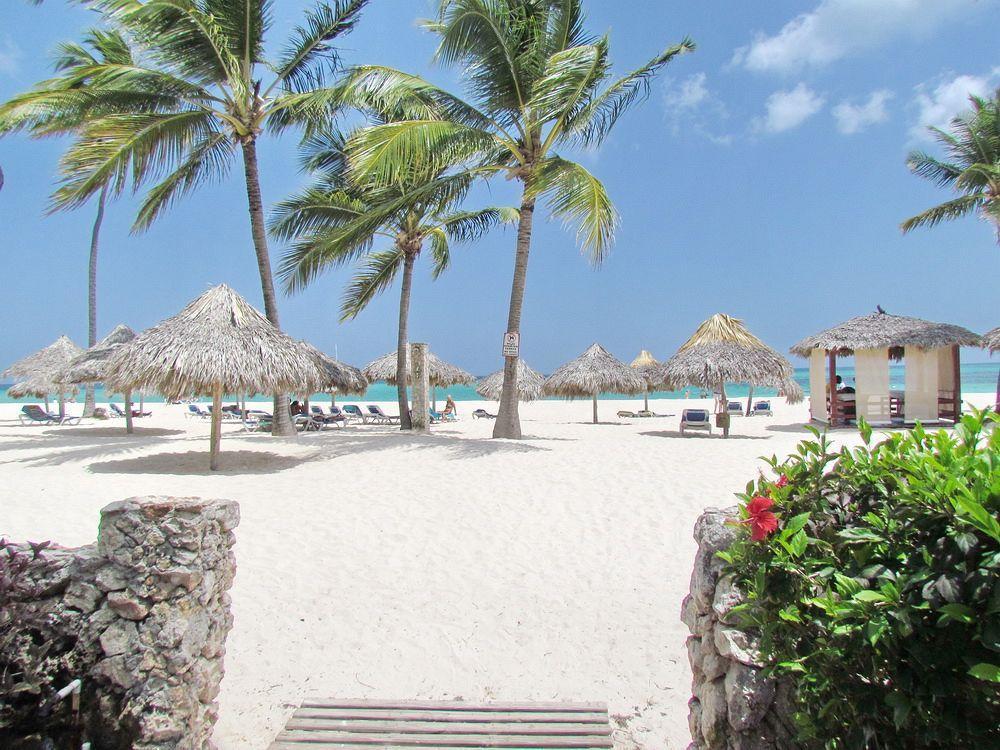 פונטה קאנה Aventura Village Los Corales Beach And Spa מראה חיצוני תמונה